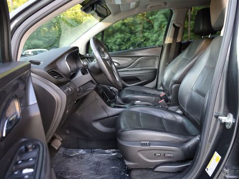 Used 2018 Buick Encore Essence image 12
