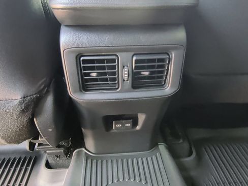 Used 2022 Toyota RAV4 SE AWD/4WD image 34