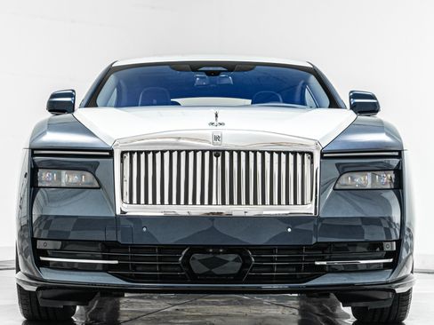 Used 2025 Rolls-Royce Spectre w/ Spectre Launch Package AWD/4WD image 4