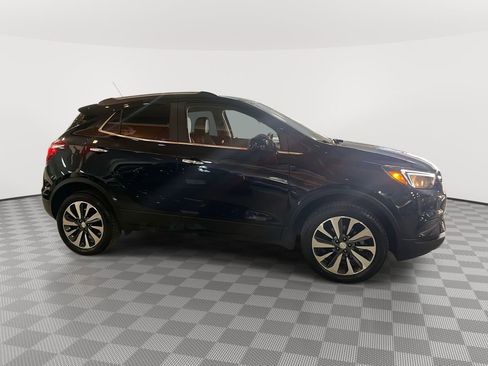 Used 2022 Buick Encore Preferred w/ Safety Package image 2