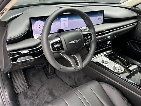 Used 2025 Genesis G80 2.5T AWD/4WD image 13