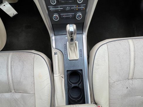 Used 2012 Lincoln MKZ image 13