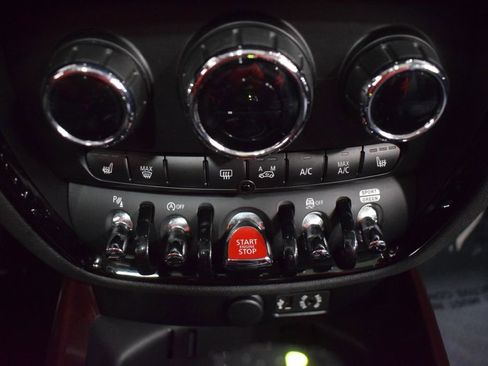 Used 2018 MINI Cooper Clubman S image 22