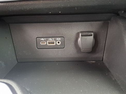 Certified 2020 Nissan Sentra SV FWD image 25