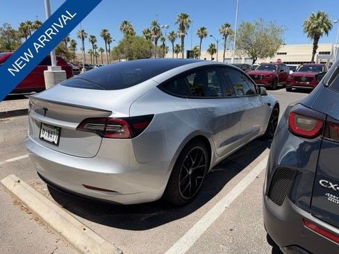 Used 2018 Tesla Model 3 Long Range RWD image 4