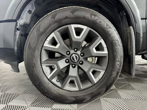 Used 2023 Nissan Titan Platinum Reserve w/ Moonroof Package image 44