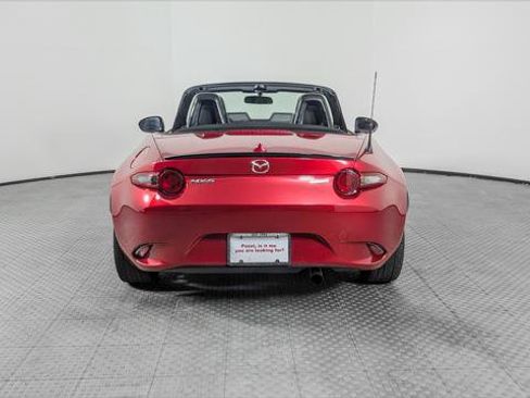 Used 2016 MAZDA MX-5 Miata Club RWD image 7