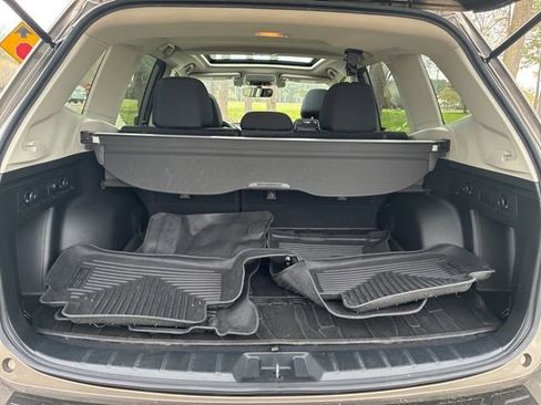 Used 2019 Subaru Forester Premium image 17