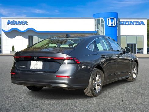 Certified 2023 Honda Accord EX image 5