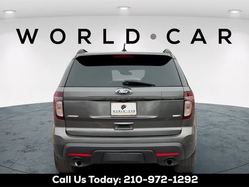 Used 2015 Ford Explorer Sport w/ Equipment Group 401A image 6