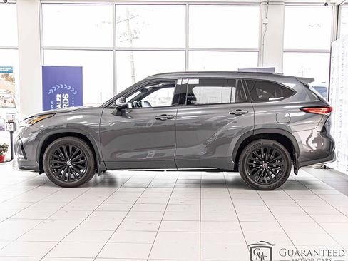 Used 2021 Toyota Highlander XSE image 6