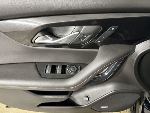 Used 2022 Chevrolet Blazer RS w/ Enhanced Convenience Package image 19