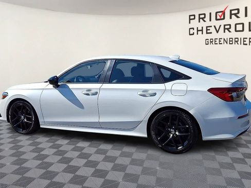 Used 2023 Honda Civic Sport image 6