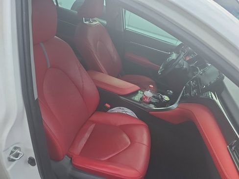 Used 2021 Toyota Camry XSE image 13