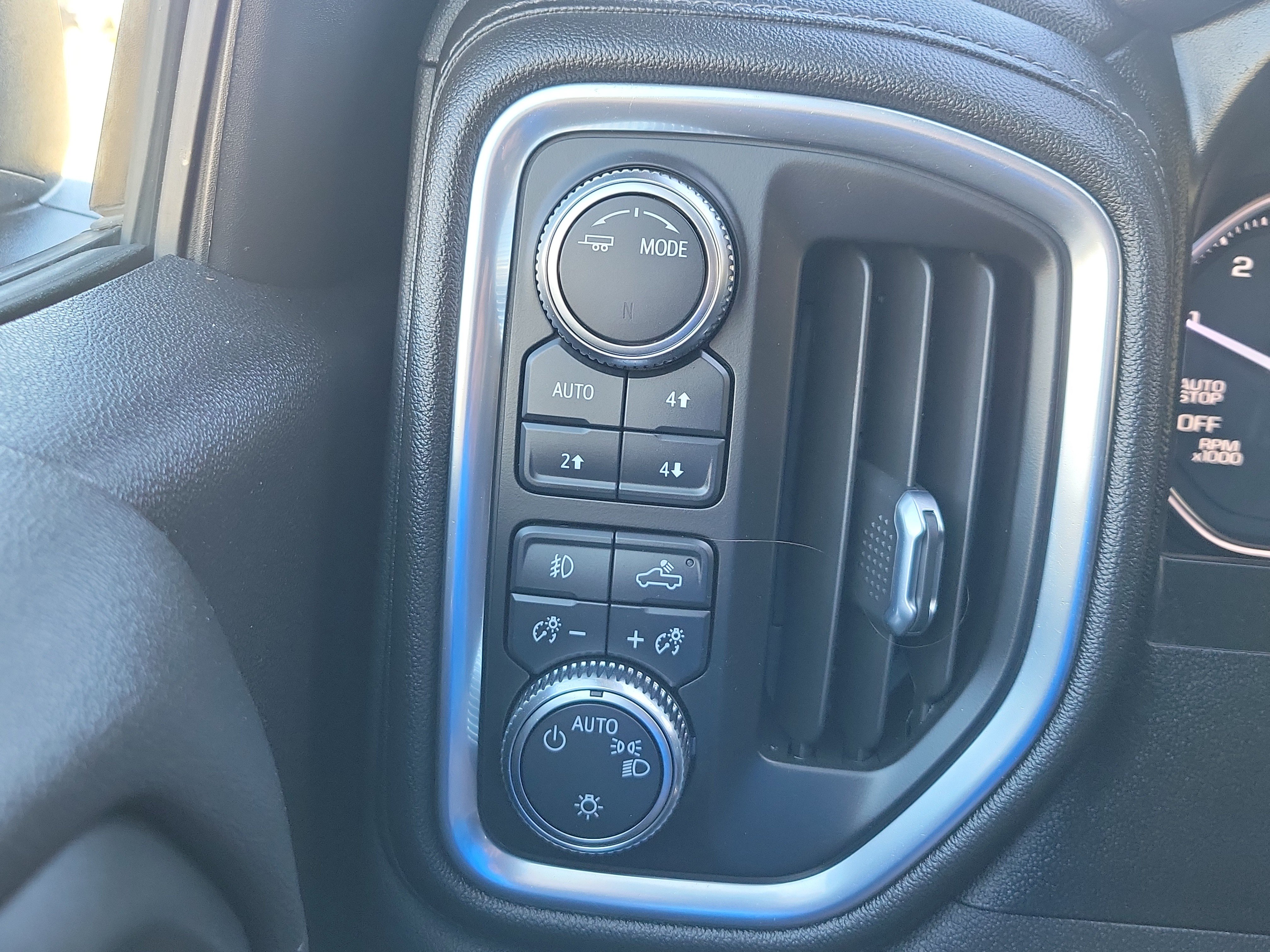 Used 2021 GMC Sierra 1500 Elevation w/ X31 Off-Road Package AWD/4WD image 30
