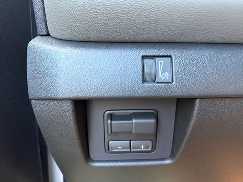New 2026 Chevrolet Colorado ZR2 w/ Technology Package AWD/4WD image 23