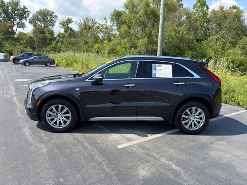 Used 2023 Cadillac XT4 Premium Luxury AWD/4WD image 3
