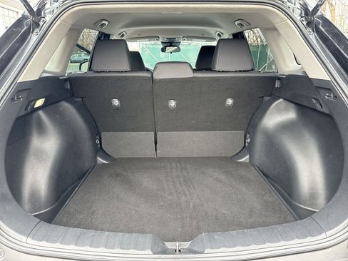 Used 2023 Toyota Corolla Cross LE image 32