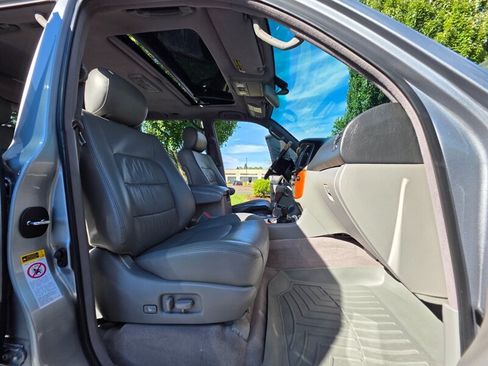 Used 2004 Lexus LX 470 4WD image 17