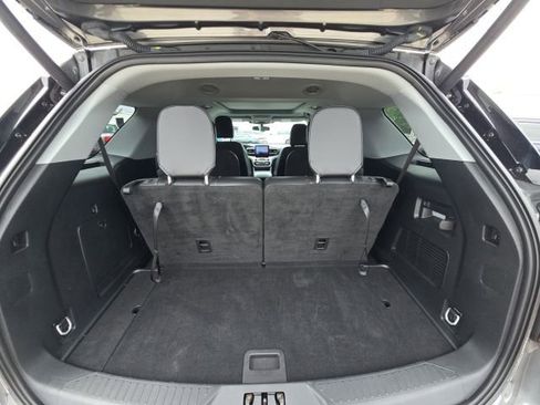 Used 2023 Ford Explorer XLT w/ Equipment Group 202A RWD image 14