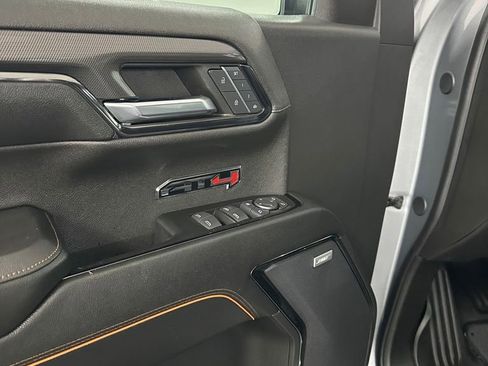 Used 2024 GMC Sierra 1500 AT4 w/ Technology Package image 11