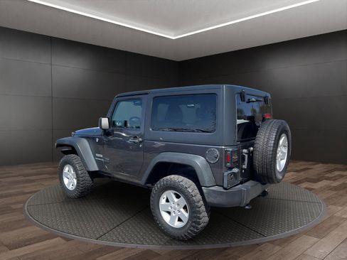 Used 2017 Jeep Wrangler Sport w/ Quick Order Package 23S AWD/4WD image 6