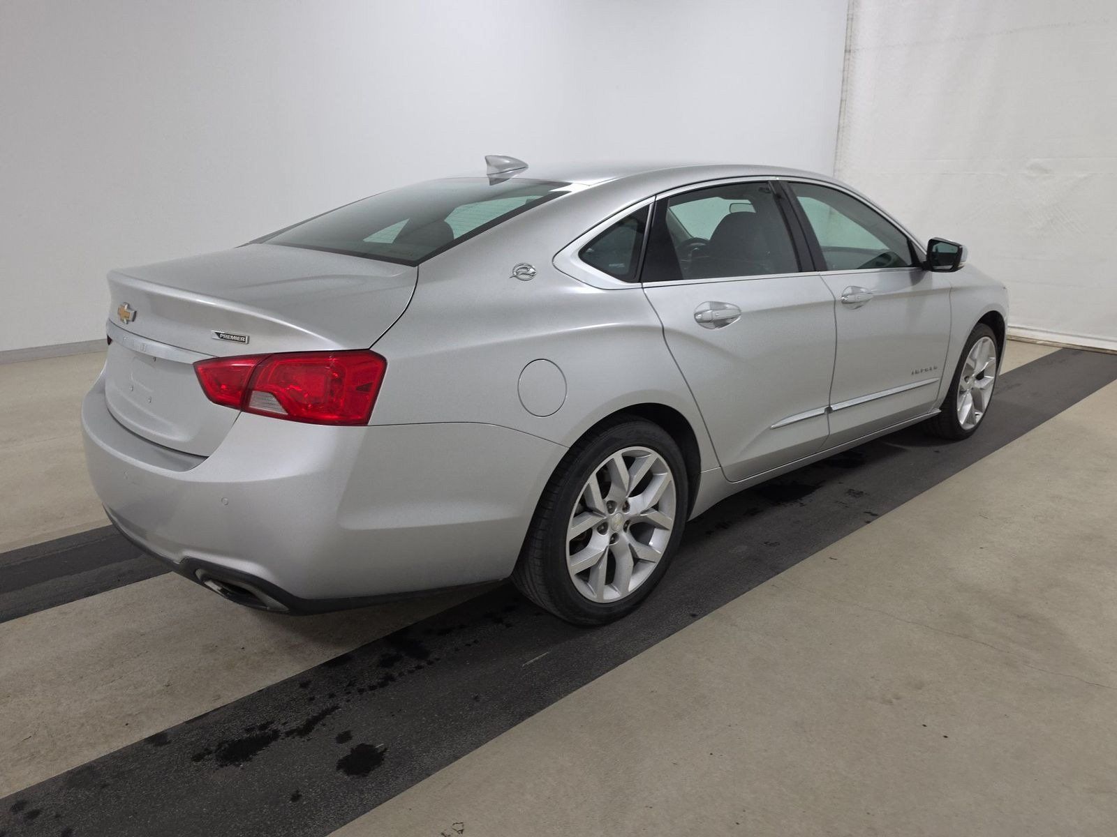 Used 2019 Chevrolet Impala Premier FWD image 3