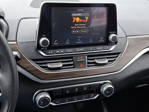 Used 2023 Nissan Altima 2.5 SV FWD image 27