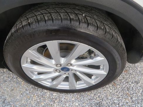 Used 2021 Ford Escape Titanium w/ Titanium Elite Package image 28