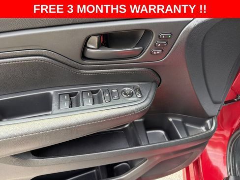 Used 2025 Honda Odyssey Sport-L image 12