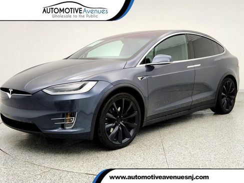 Used 2018 Tesla Model X 100D image 1
