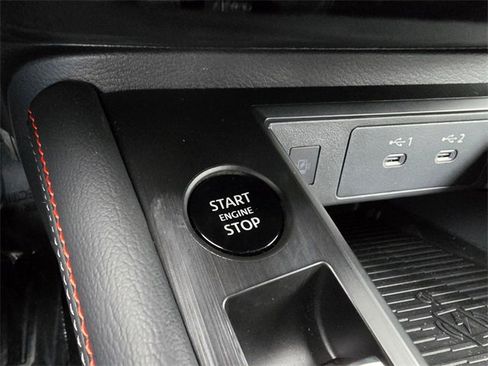 New 2026 Nissan Kicks SR w/ Cold Weather Package image 24