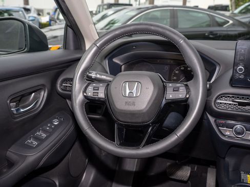 Used 2023 Honda HR-V EX-L image 21