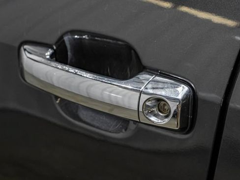 Used 2012 Toyota Tundra Limited w/ Memory Pkg AWD/4WD image 36