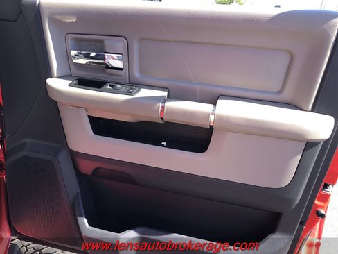 Used 2011 RAM 2500 Big Horn image 19