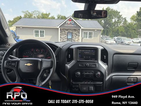 Used 2020 Chevrolet Silverado 1500 Custom w/ Custom Value Package AWD/4WD image 16