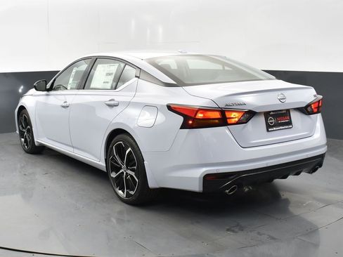 New 2025 Nissan Altima 2.5 SR image 6