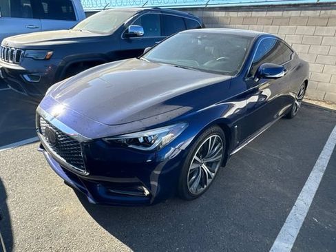 Used 2022 INFINITI Q60 3.0t Luxe w/ Cargo Package RWD image 7