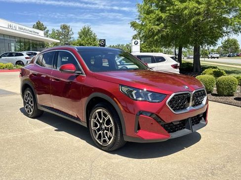 Certified 2025 BMW X2 xDrive28i AWD/4WD image 6