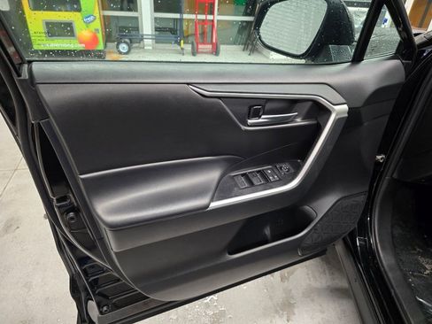 Used 2024 Toyota RAV4 AWD Hybrid image 13