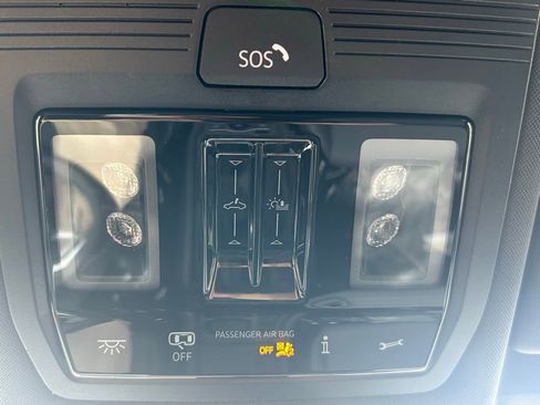 New 2026 Volkswagen Tiguan SE R-Line image 37