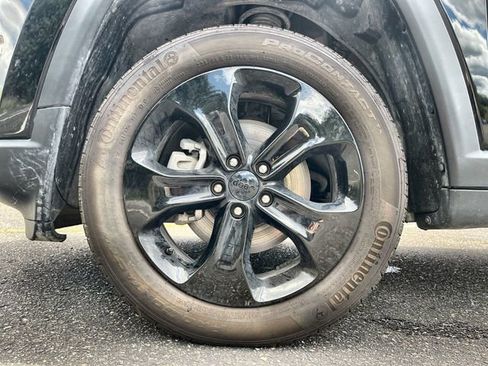 Used 2020 Jeep Compass Latitude image 31