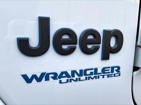 Used 2022 Jeep Wrangler Unlimited Rubicon 4xe w/ Cold Weather Group image 31