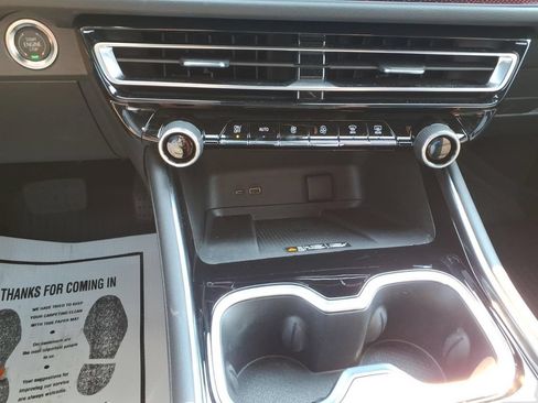 Used 2025 Chevrolet Traverse RS w/ LPO, Floor Liner Package AWD/4WD image 24