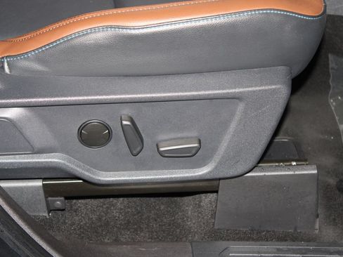 Used 2024 Ford Bronco Outer Banks AWD/4WD image 27