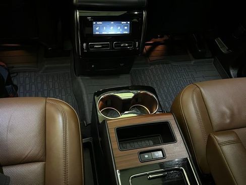 Used 2023 Lincoln Aviator Reserve w/ Equipment Group 201A image 20