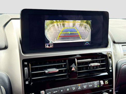 Used 2023 Lexus GX 460 Premium image 14