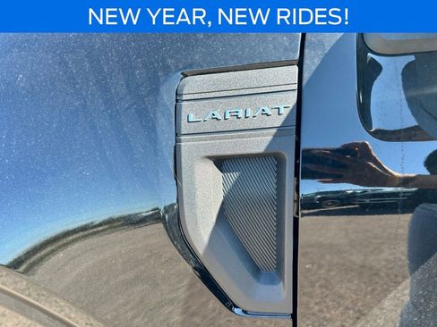 New 2025 Ford Maverick Lariat image 8