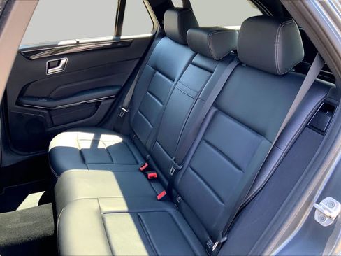 Used 2016 Mercedes-Benz E 350 4MATIC Wagon image 21