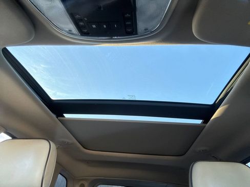 Used 2019 Jeep Grand Cherokee Overland image 27